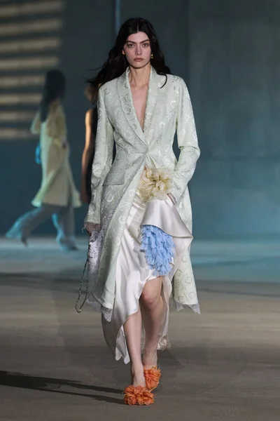 Look 68